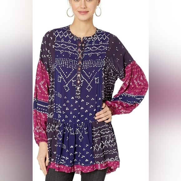 Free People Shibori Long Sleeve Tunic Dress in blue and pink blue Size M - Picture 2 of 10